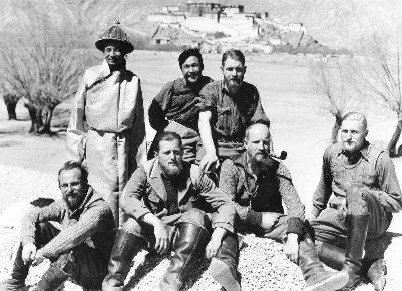 Members of the Tibet expedition