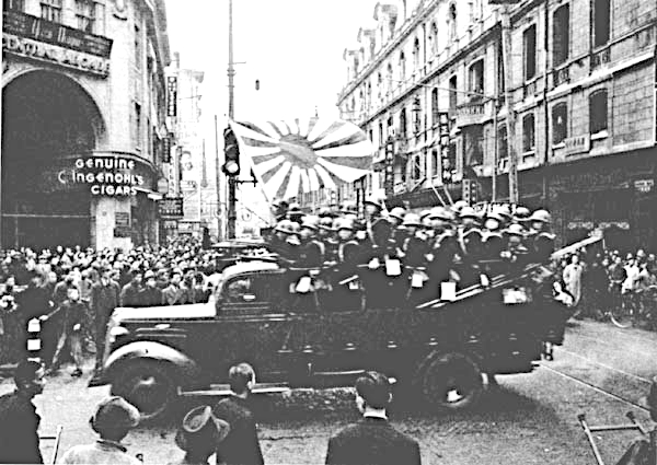 Japanese landing force going to the Nanking Road