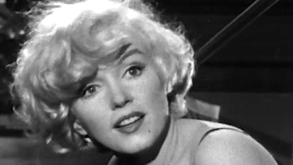 Marilyn Monroe in a Some Like it Hot trailer